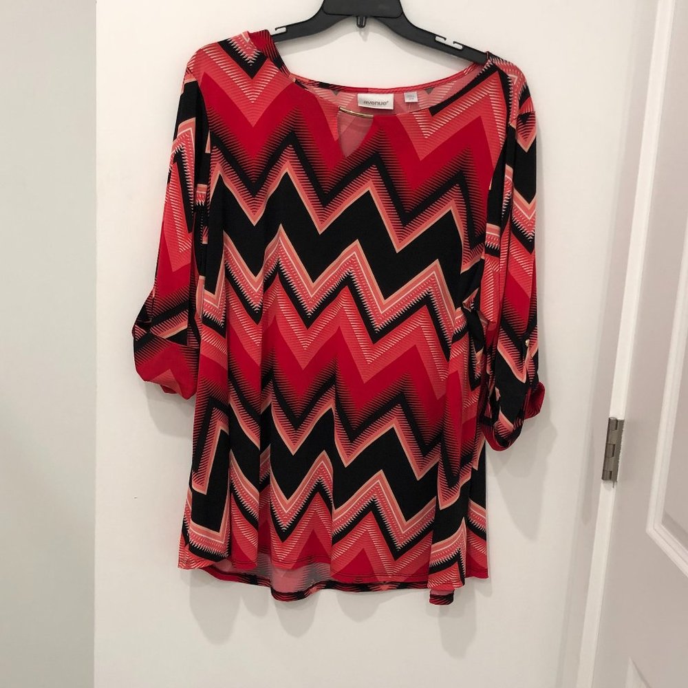 NWT Back and red top 26/28
